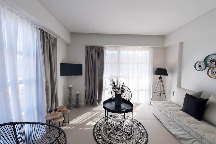Room 98 of 191