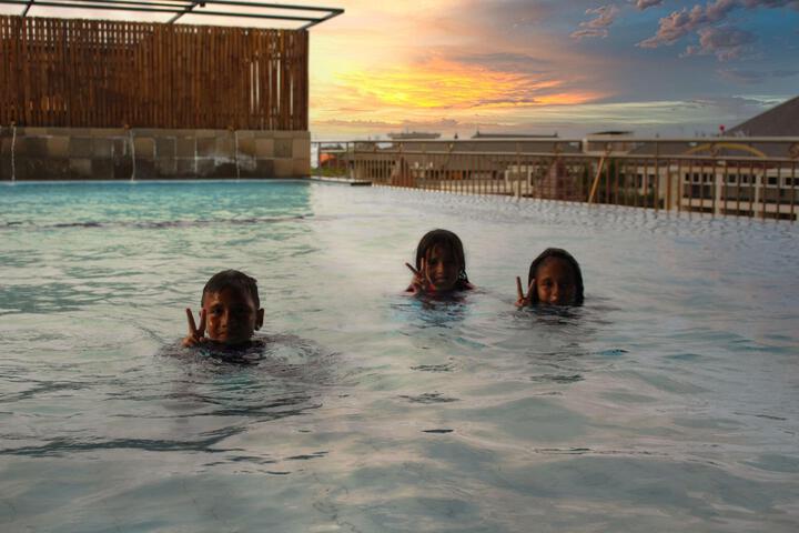 Pool Hotel