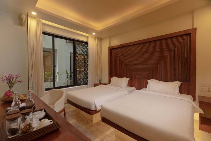 Room 45 of 155