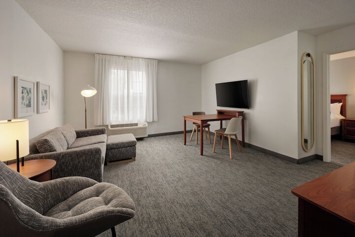 Room 15 of 32