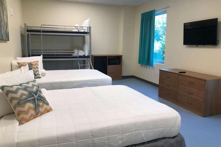 Travelodge by Wyndham Panama City Beach Beachfront