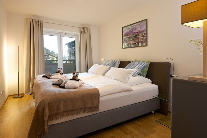 Room 2 of 16