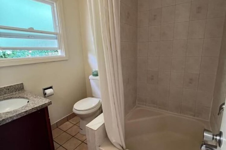 Room 18 of 23