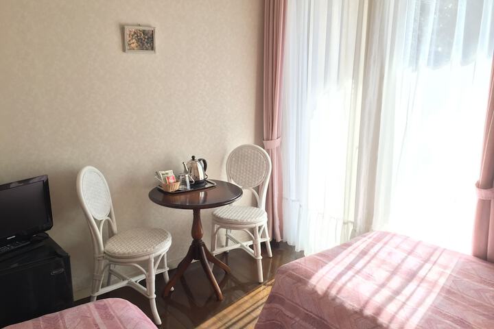 Room 4 of 21