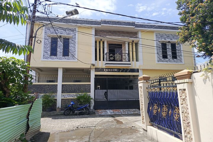 Photo of Hotel O Pondok Baruga 777 Near Sarewo Musik Studio Kendari