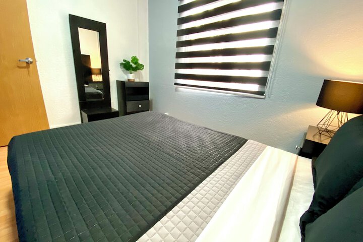 Room 8 of 26