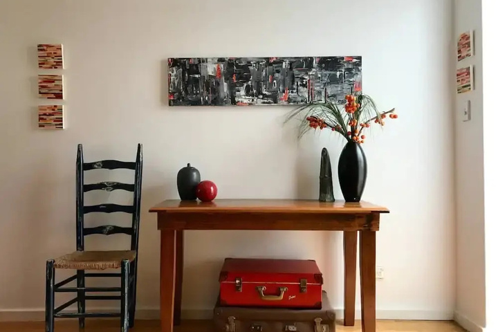 Room 5 of 15