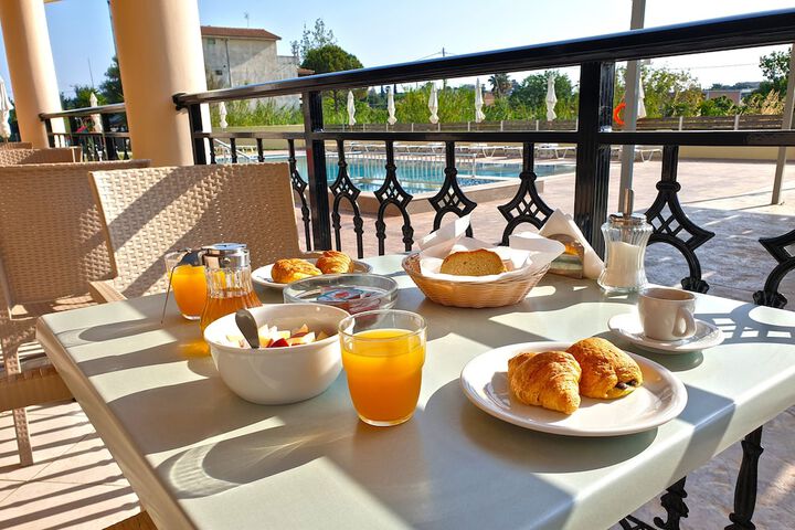 Breakfast/Coffee Service 55 of 59