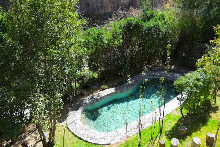 Pool 12 of 44