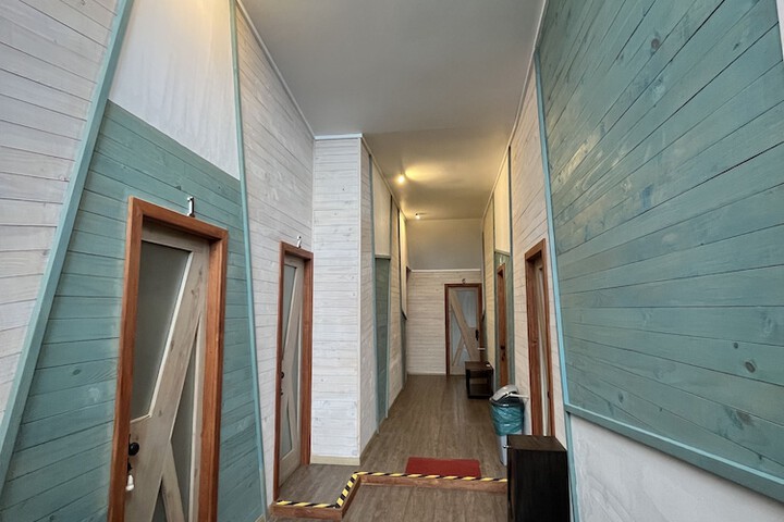 Room 23 of 33