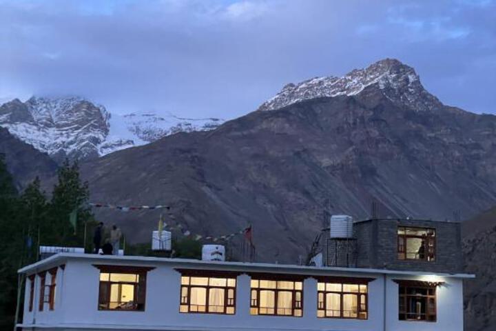 The Norphel Hotel and Restaurant