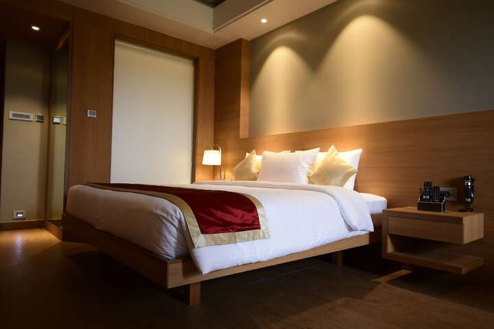 Room 16 of 41