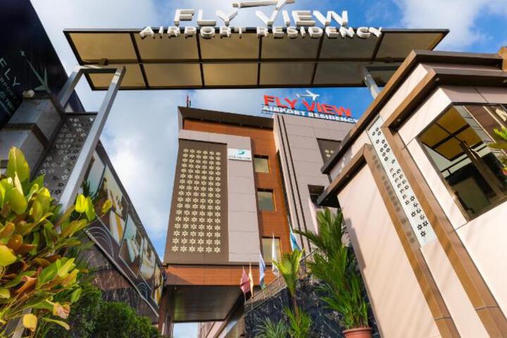 FLY VIEW Airport Residency