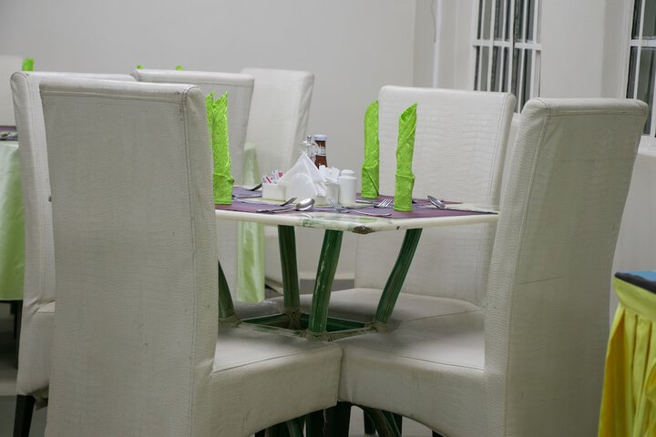 Dining 28 of 49