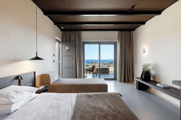 Room 26 of 104