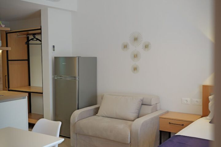 Room 9 of 52
