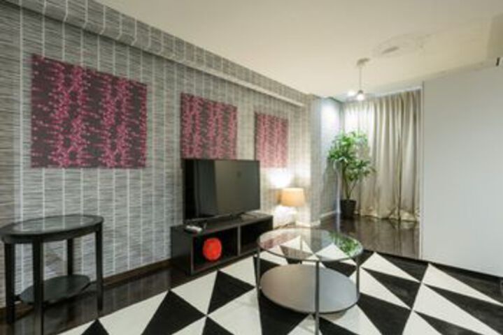 Room 93 of 182