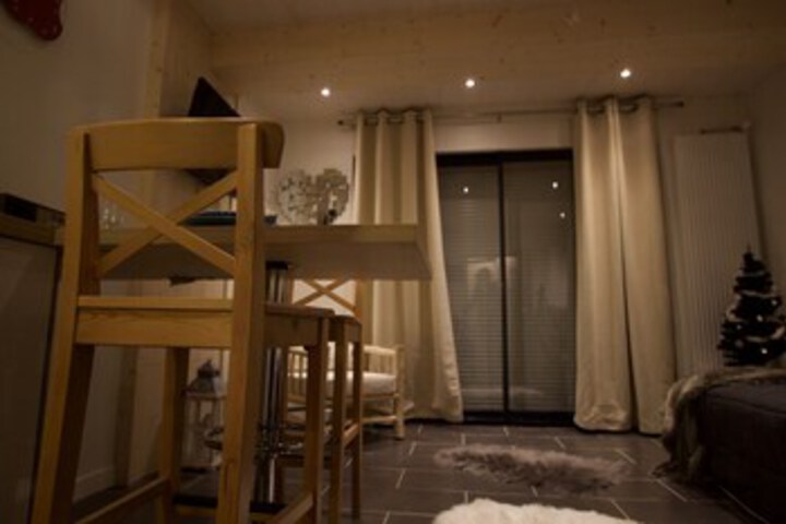Room 35 of 63