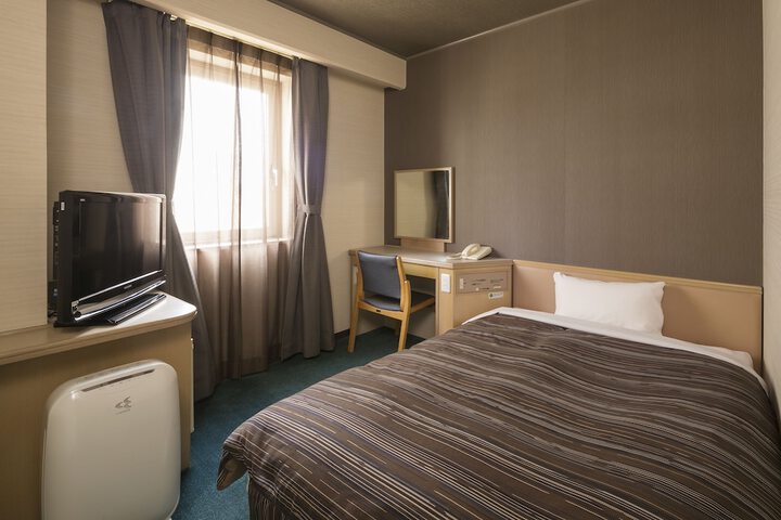 Room 16 of 81