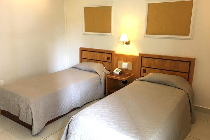 Room 15 of 50