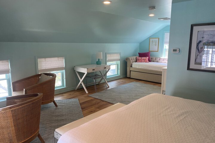 Room 35 of 72