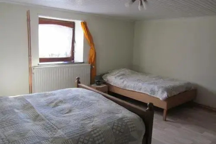 Room 2 of 11