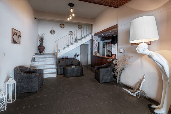 Hotel Interior 17 of 228