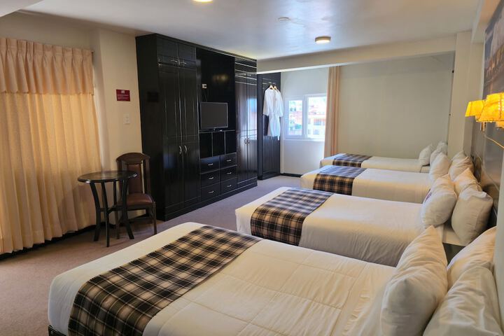 Room 11 of 43