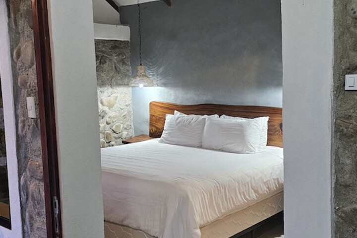 Room 28 of 58