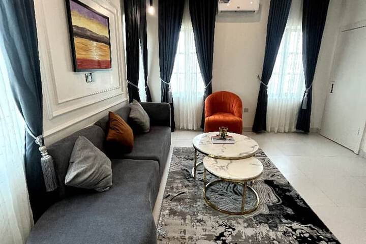 Room 21 of 35