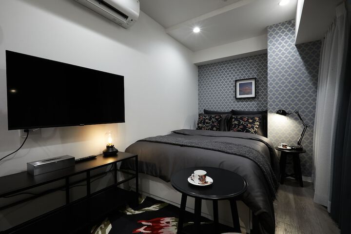 Room 4 of 86