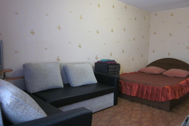 Room 7 of 14