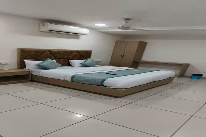 Room 6 of 21