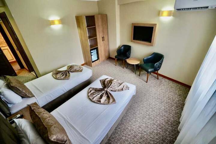 Room 40 of 113