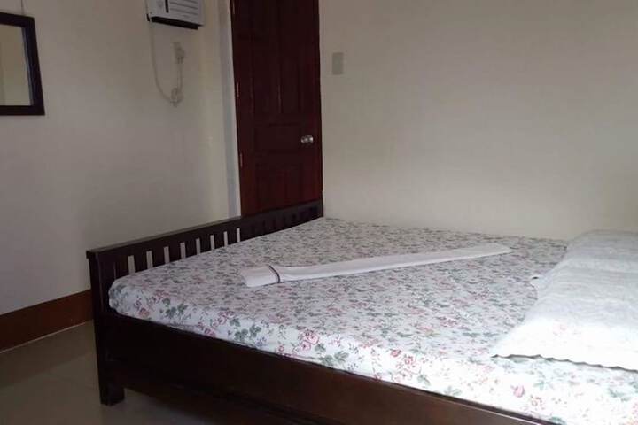 Room 11 of 17