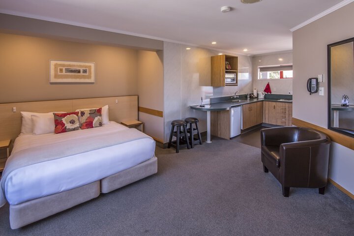 Room 7 of 38