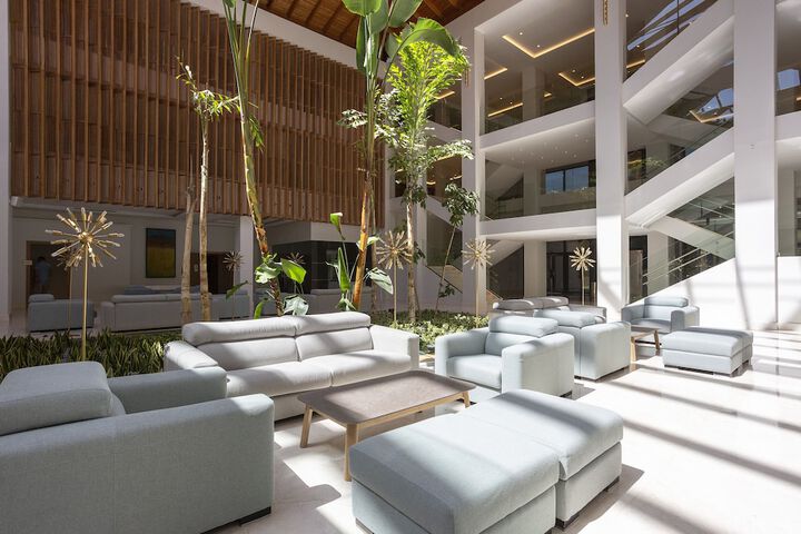 Guest Lobby