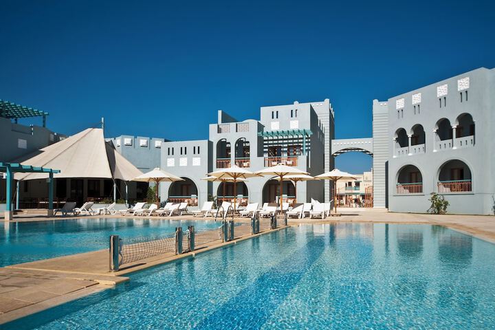 Pools & Facilities