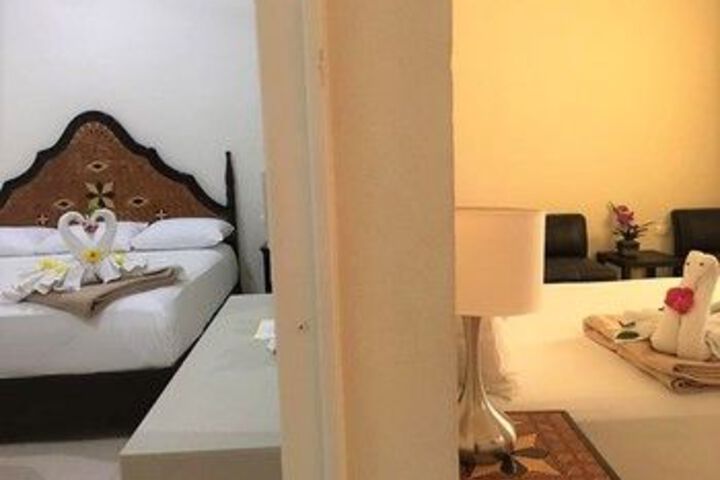 Room 9 of 39