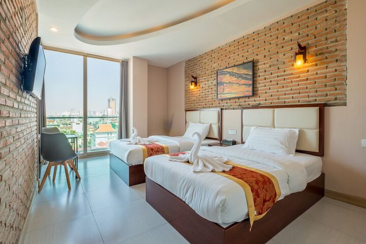 Room 21 of 46