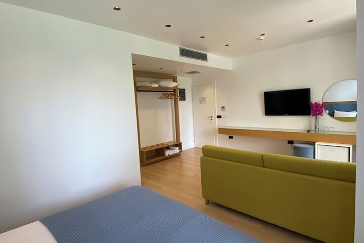 Room 46 of 138