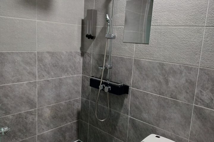 Room 18 of 20