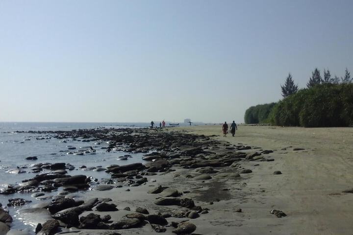 Beach 33 of 38