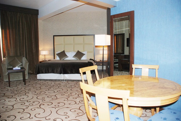Room 26 of 63