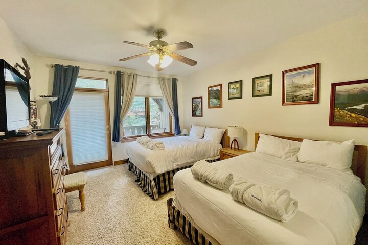 Room 36 of 493