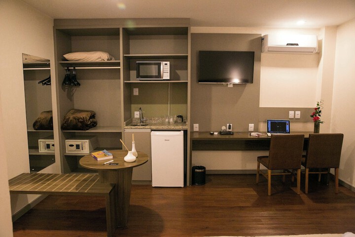 Room 17 of 46