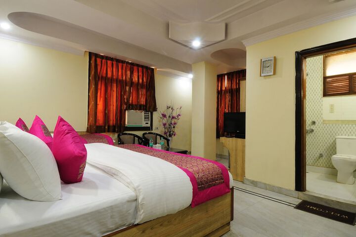 Room 6 of 29