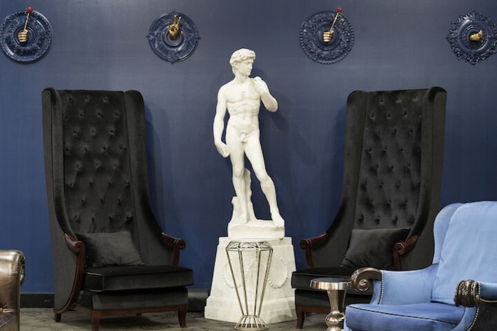 Entrance & Lobby