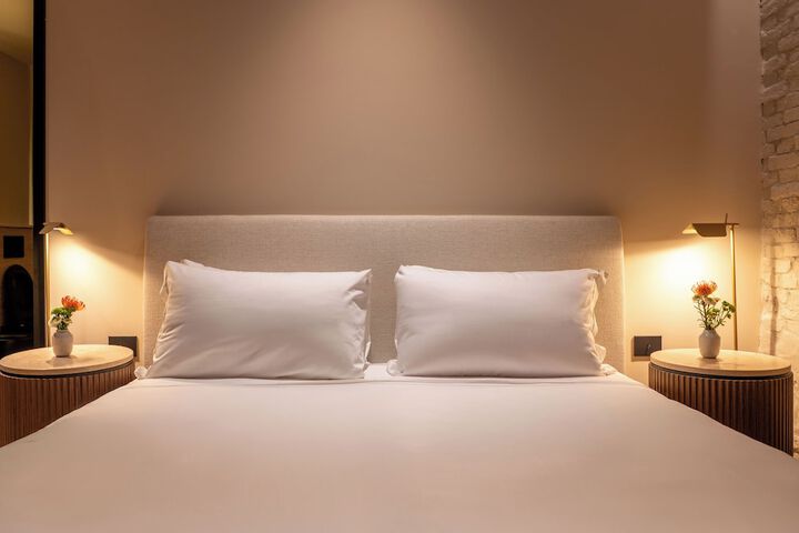 Room 32 of 67