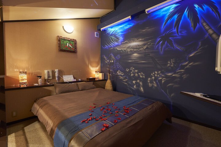 Room 7 of 28